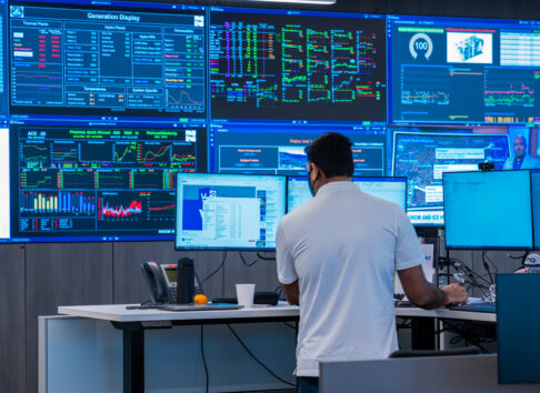 Mauell created generation control room operator monitoring display information in real-time